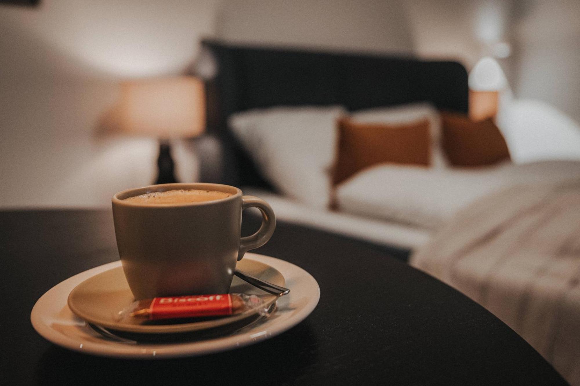 Downtown Apartment Mit Luxusbad Am Hafen Nur 5 Minuten Zu Fuss In Die Innenstadt Und Zum Bahnhof! Олденбург Екстериор снимка
